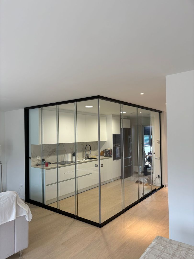 Cortina de Cristal Corredera con sistema deslizante